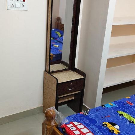 Sri Annai Home Stay I Тируваннамалай Экстерьер фото